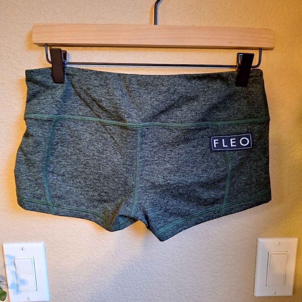 FLEO original midrise short green Medium